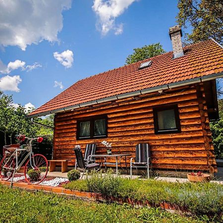 Home Eden Dobrenica Bihać Exteriör bild