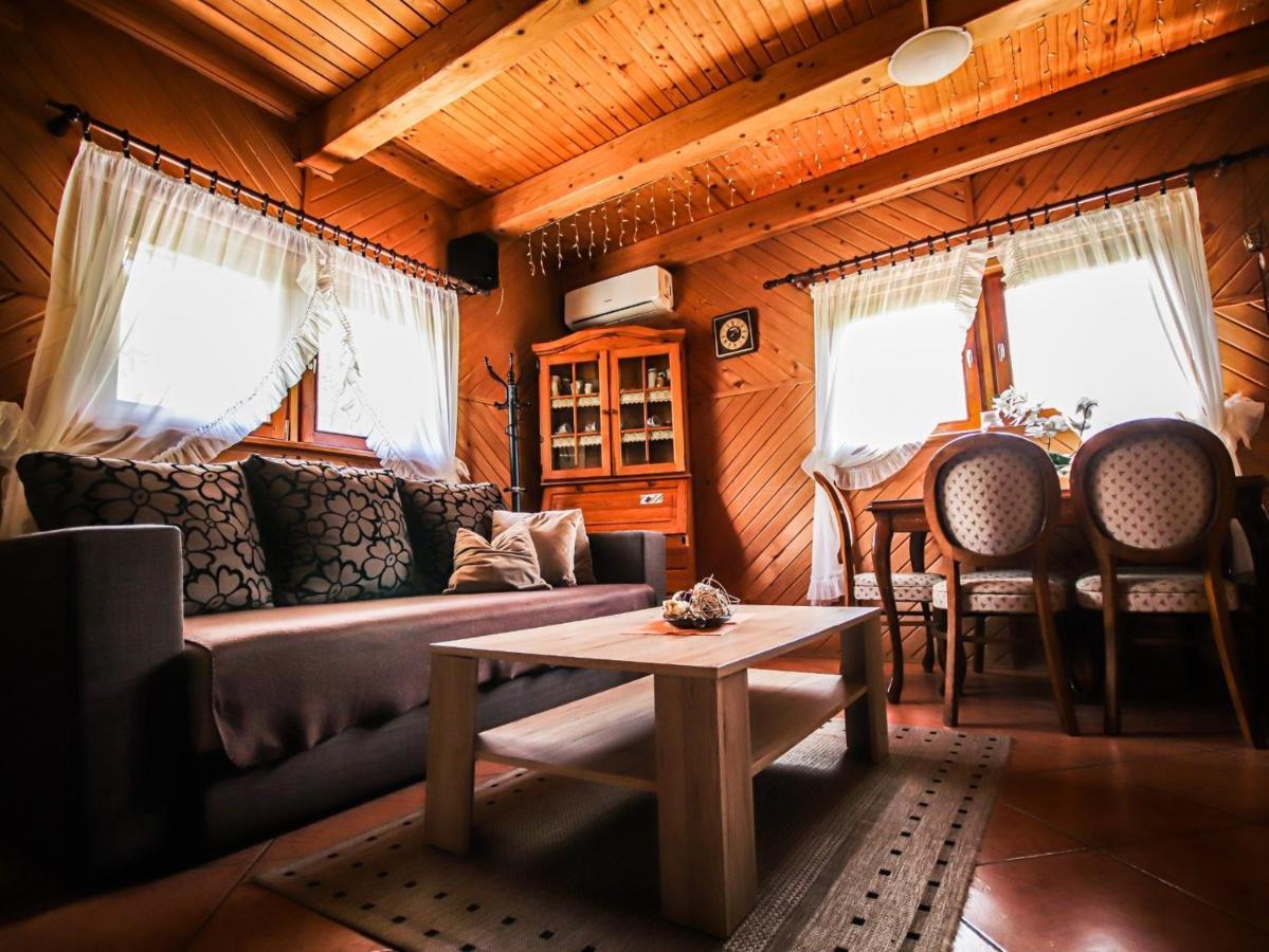 Home Eden Dobrenica Bihać Exteriör bild
